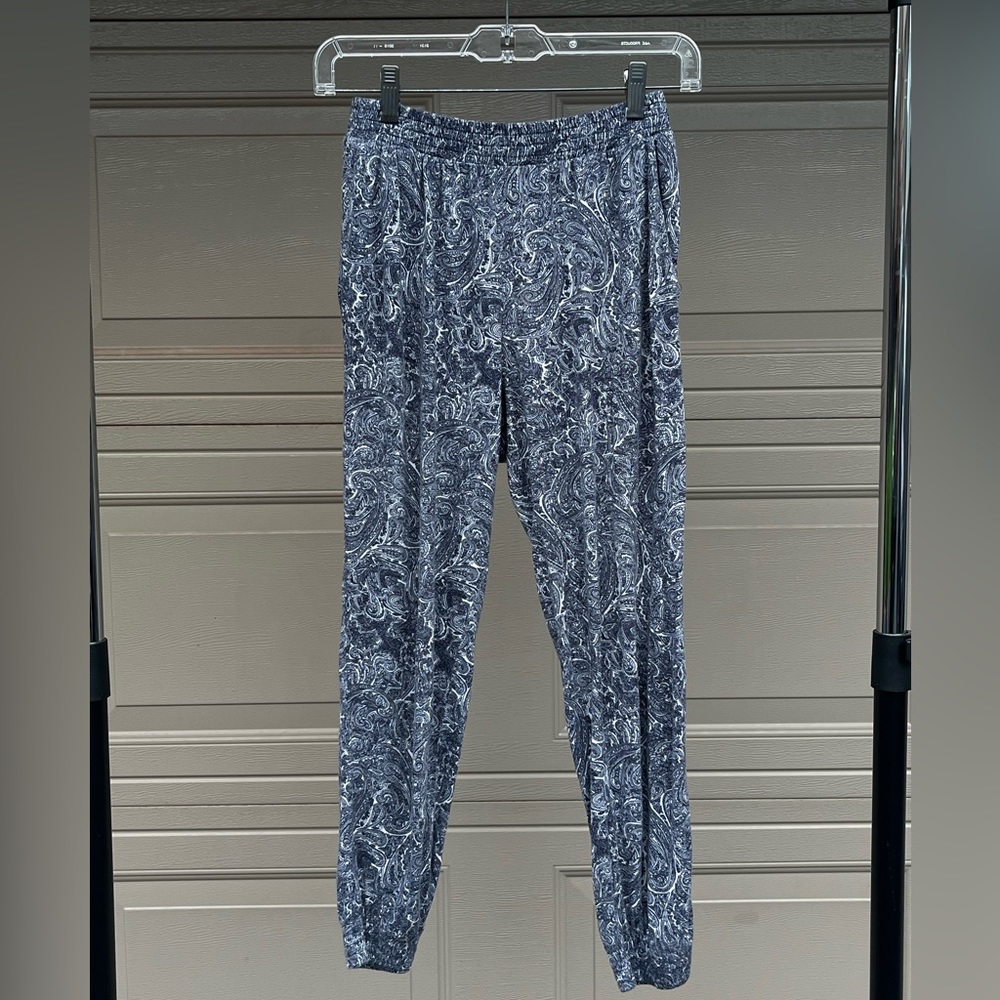 H&M paisley beach/poolside‎ joggers